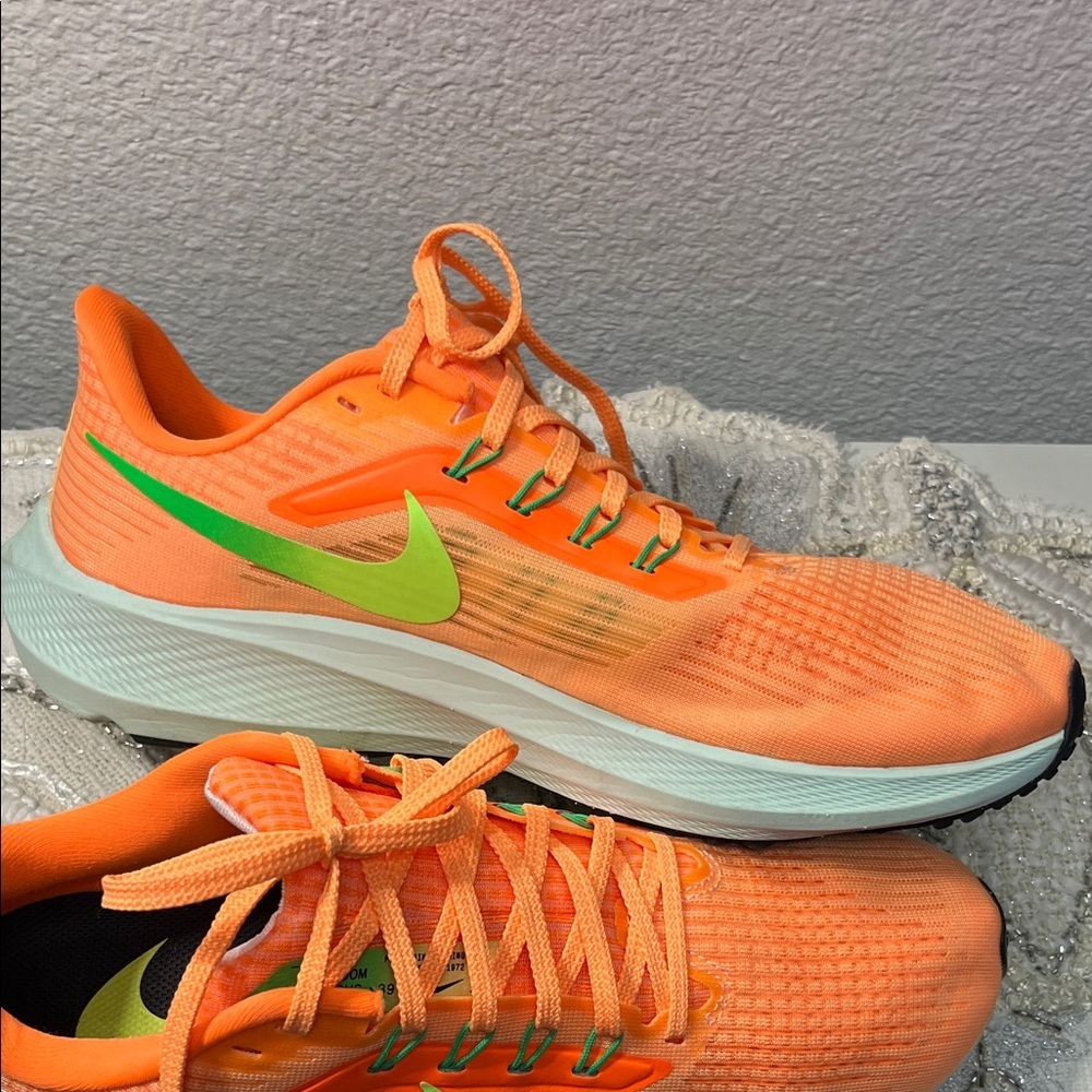 EUC NIKE Orange Air Zoom Pegasus 39 - Picture 6 of 14